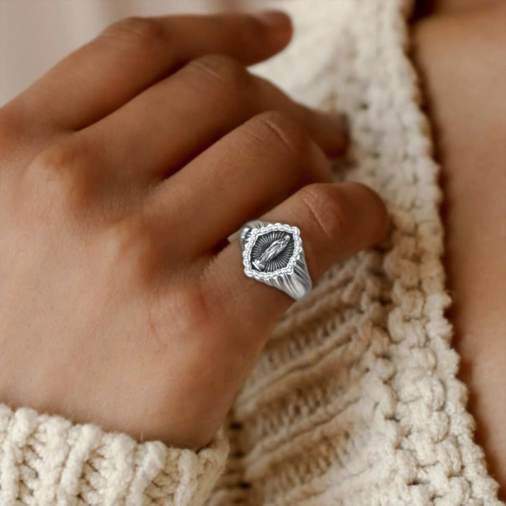 Elegant Chevalier Virgin Mary Ring