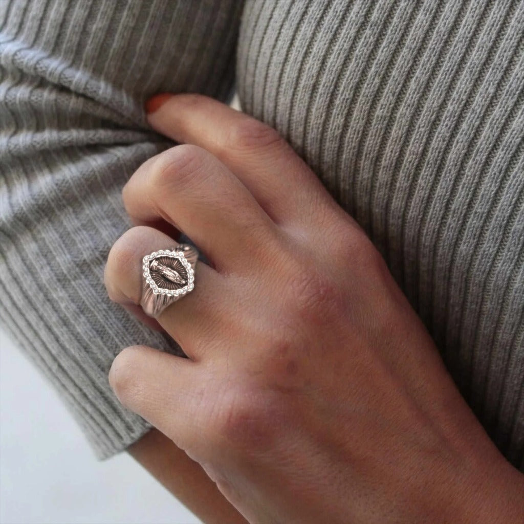 Elegant Chevalier Virgin Mary Ring