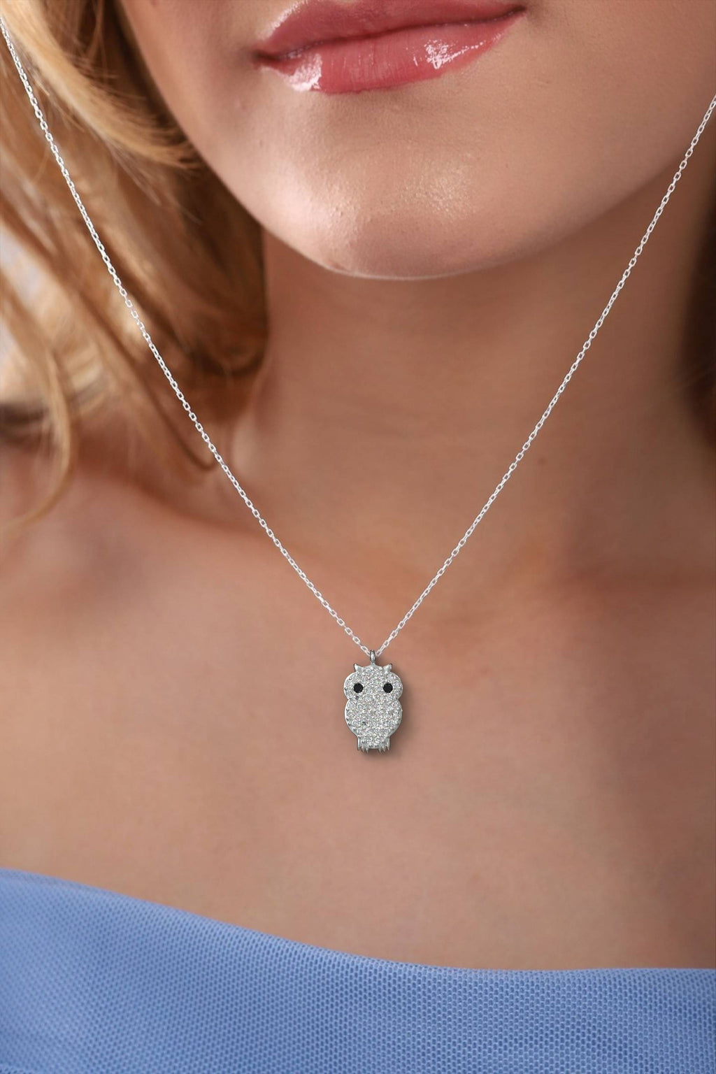 Elegant Silver Owl Charm Pendant