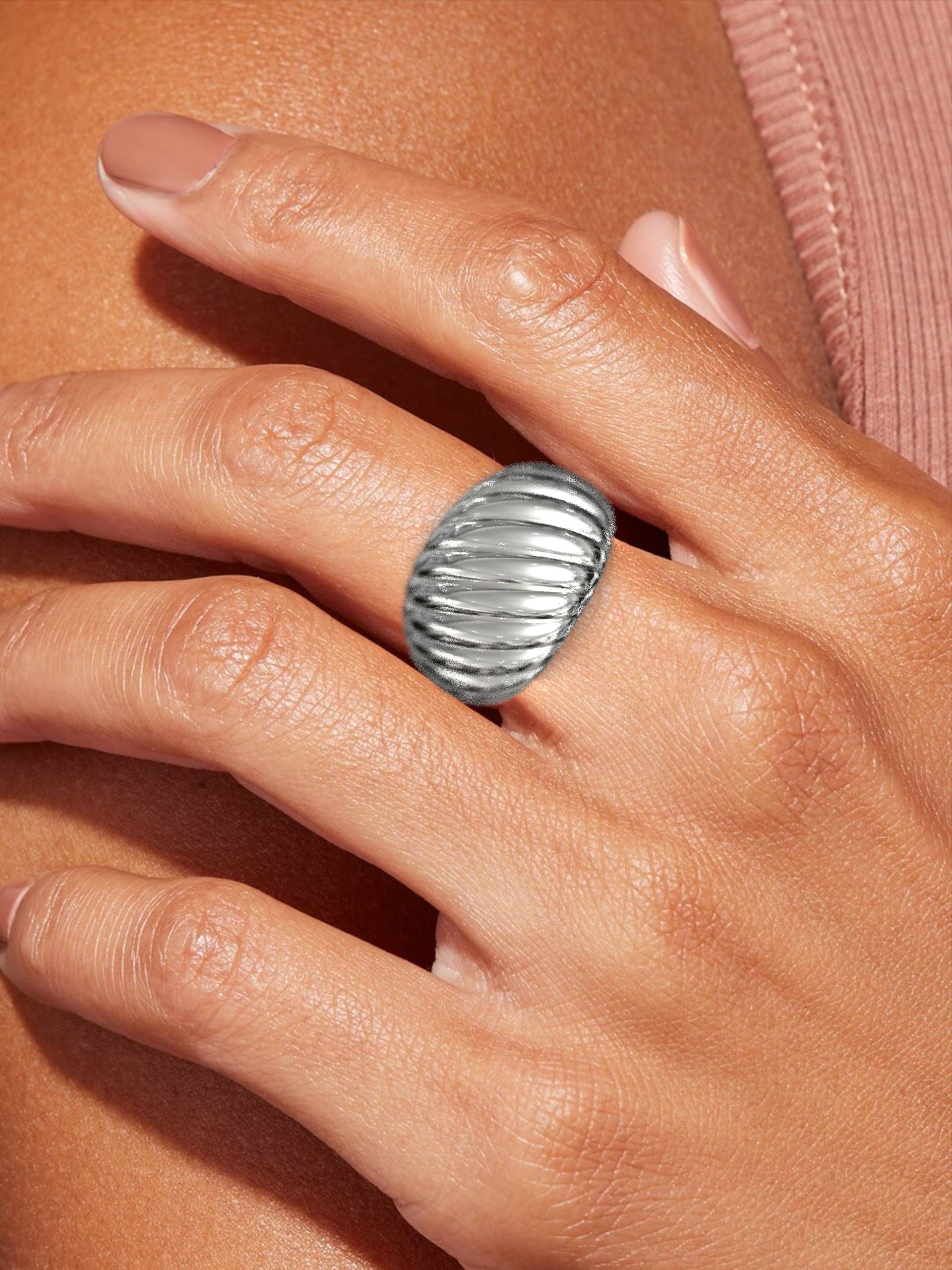 Luxe Croissant Dome Ring
