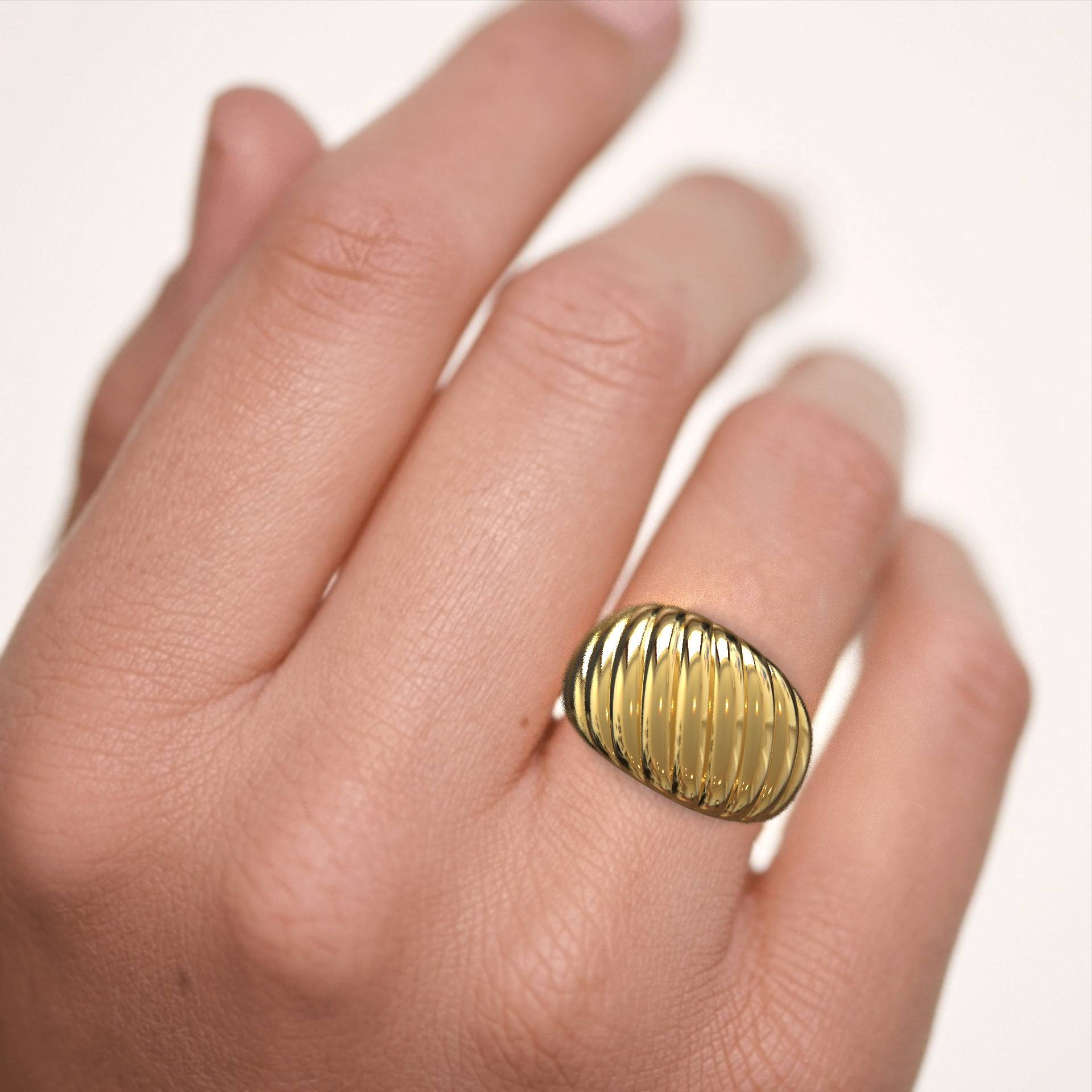 Luxe Croissant Dome Ring