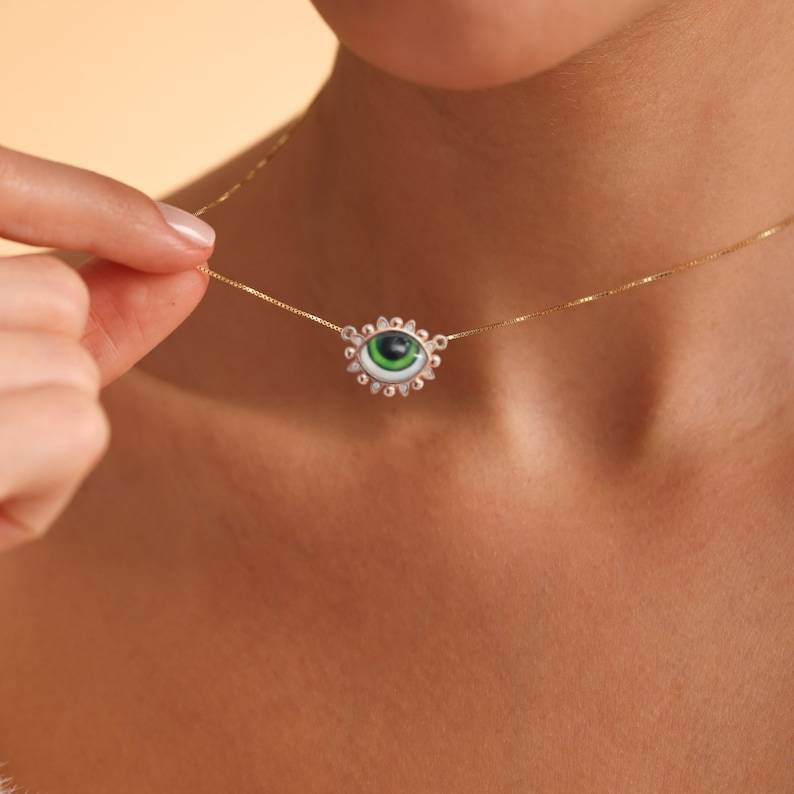 Romantic Mystic Green Eye Pendant Necklace