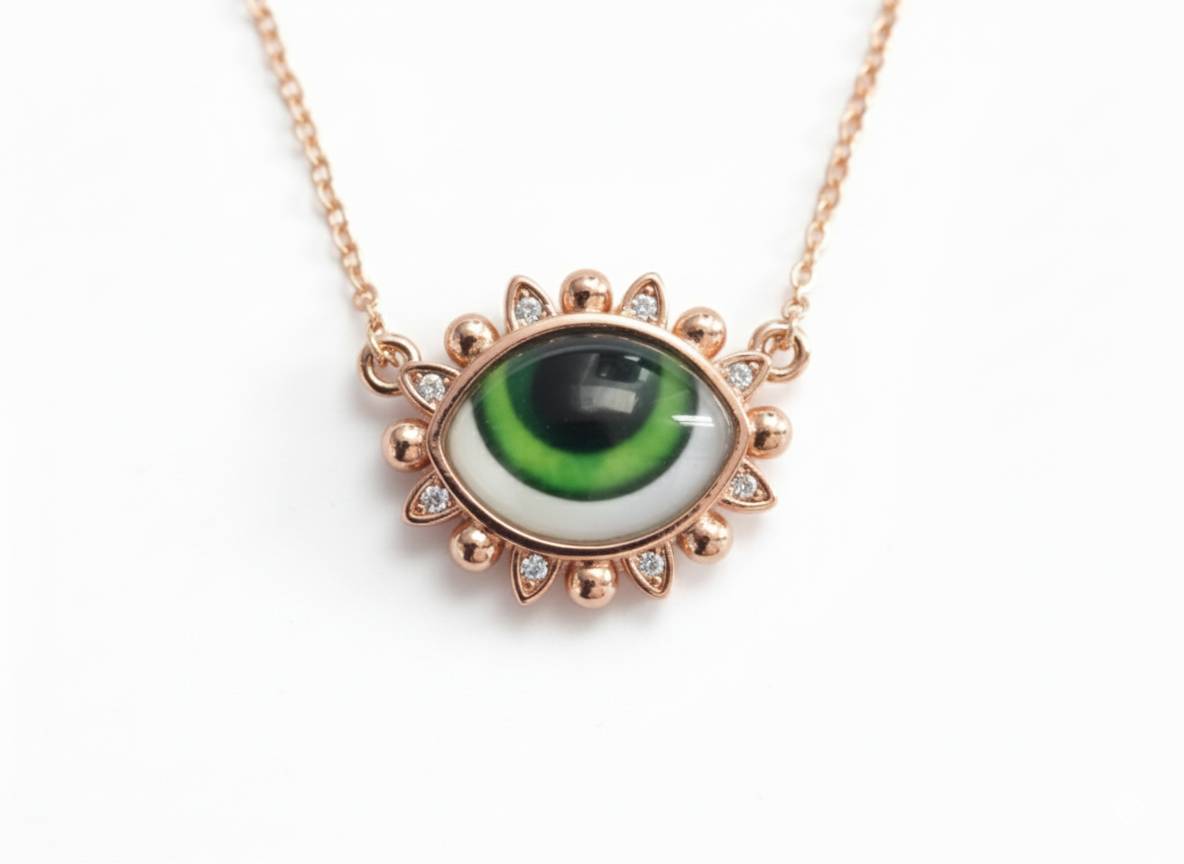 Romantic Mystic Green Eye Pendant Necklace